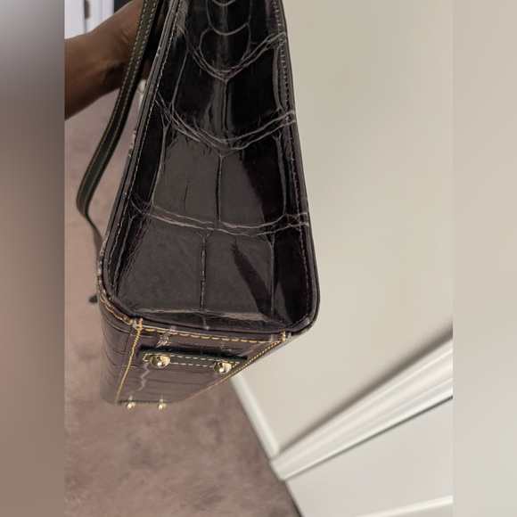 Dooney Burke plum purple leather adjustable removable, top handle handbag - Picture 3 of 7